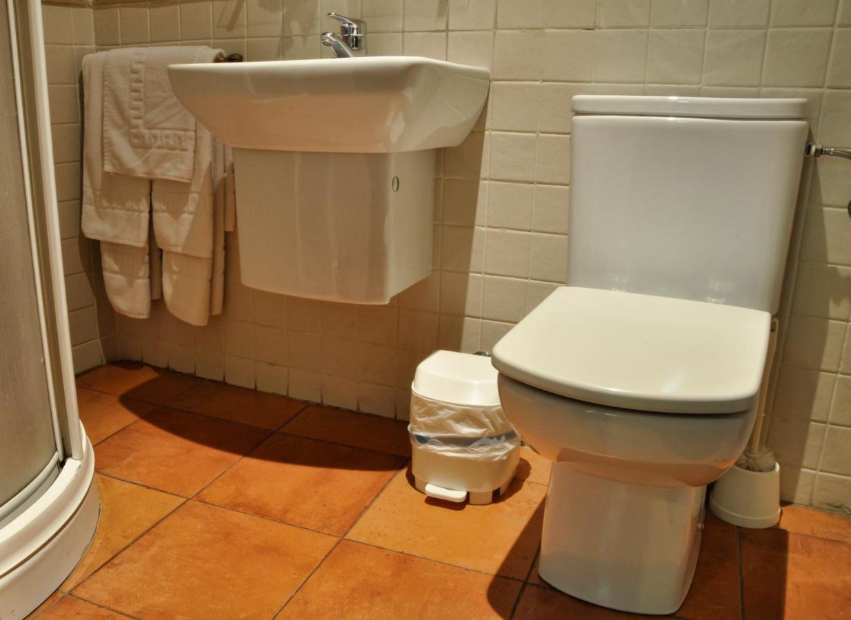 Hostal Alfonso XII By Toledo Ap מראה חיצוני תמונה