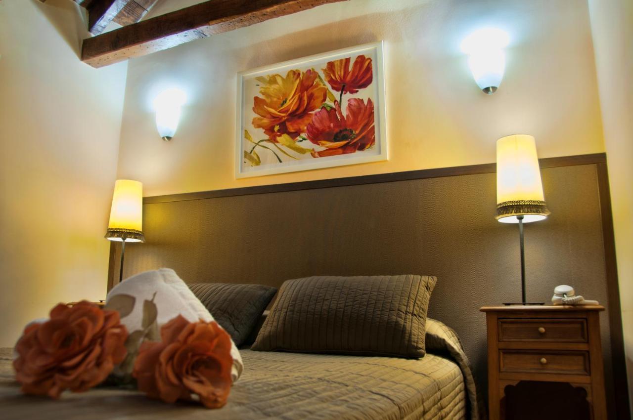 Hostal Alfonso XII By Toledo Ap מראה חיצוני תמונה